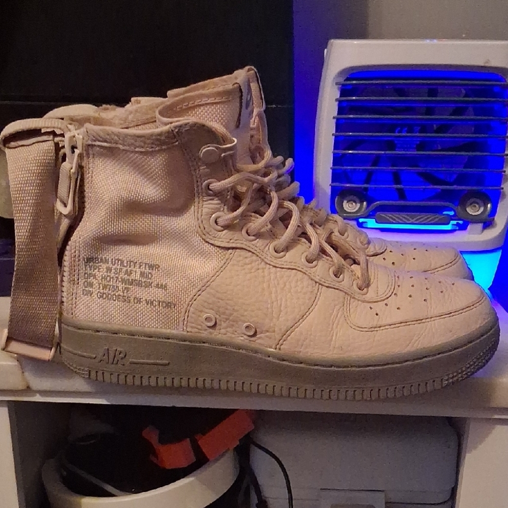 Nike Cream High-Top Sneakers